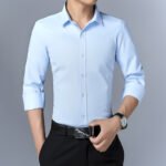 Camicia a manica lunga da uomo primavera e autunno camicia da uomo manica lunga aderente da uomo stile coreano stile giovanile tinta unita Camicia da uomo cardigan all'ingrosso - immagine 4